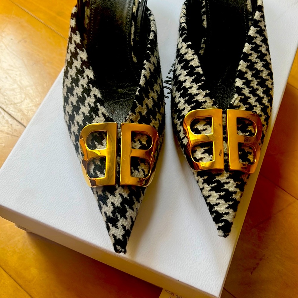 Balenciaga BB Knife Houndstooth Slingback Pumps Sold Out!